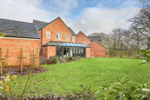 Photo 25- click for photo gallery